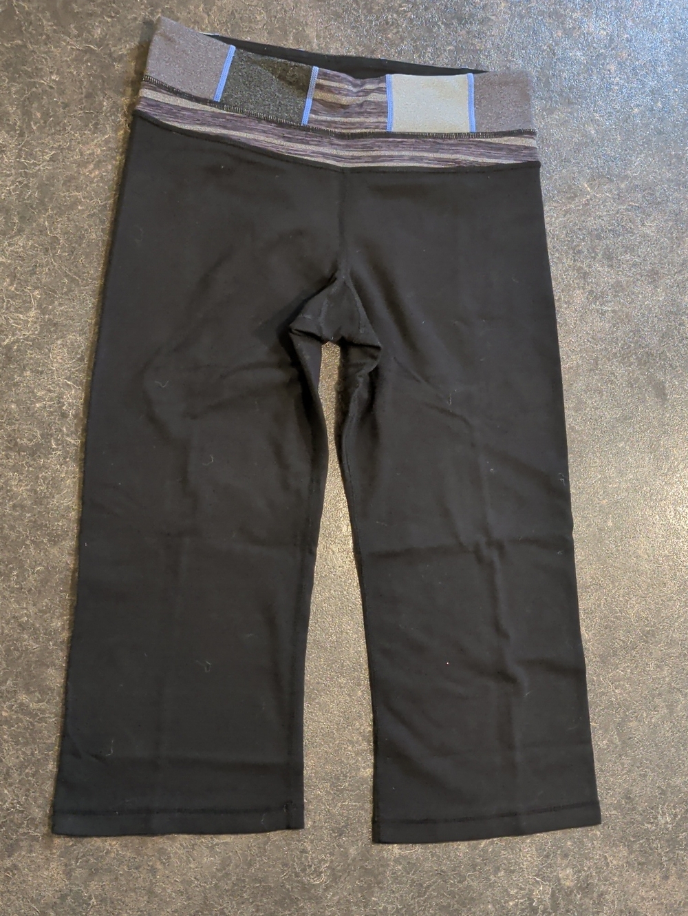 Vintage Lululemon Capri with Patterned Waistband
